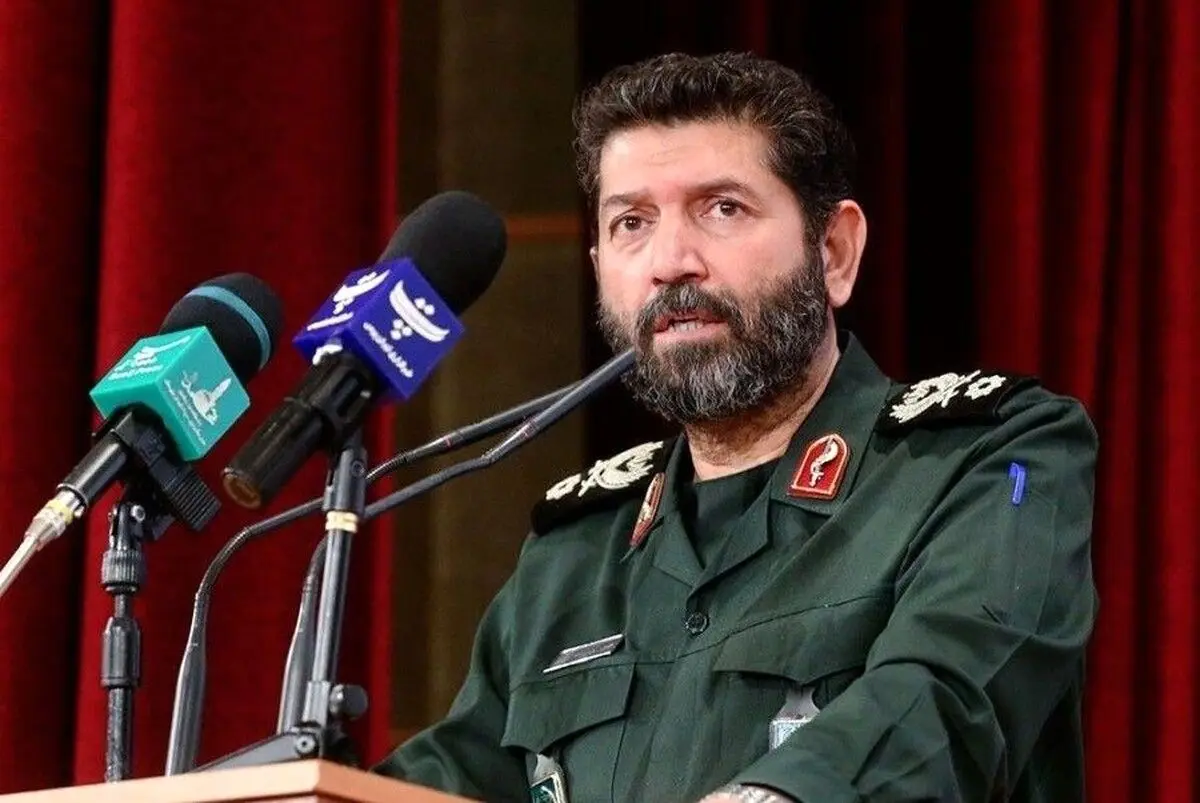 سردار حسن‌زاده: تشییع پیکر رهبر شهید قطعاً به‌طور زمینی انجام خواهد شد / آمادگی برای تشییع ۱۰ تا ۱۲ ساعته در تهران / ویژه‌برنامه وداع شبانه از ساعت ۲۱ امشب در مصلی