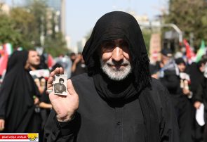 مراسم وداع با پیکر مطهر رهبر شهید انقلاب در مصلی تهران / ادامه حضور میلیونی امت عزادار در سوگ پدر مهربانی‌ها