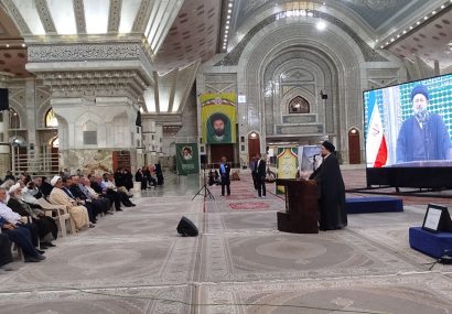 آیتالله سید حسن خمینی: گاهی ماندن و پس از شهادتها مسئولیت را به دوش کشیدن، به مراتب سختتر است / انشاءالله خداوند ما را گرفتار توجیهات دنیاپسندانه نکند