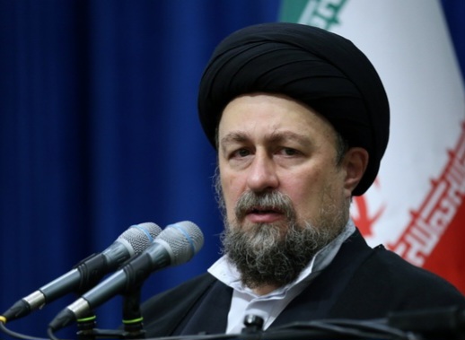 آیت الله سید حسن خمینی: اگر قرار است اجتماع ما اسلامی باشد باید رحمت بیشتری در آن باشد/ شرط سرپا ایستادن جامعه این است که انسان ها به هم توجه داشته باشند